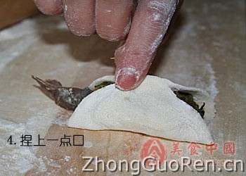 鲜虾锅贴的做法