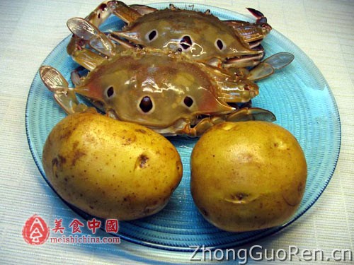螃蟹蒸土豆