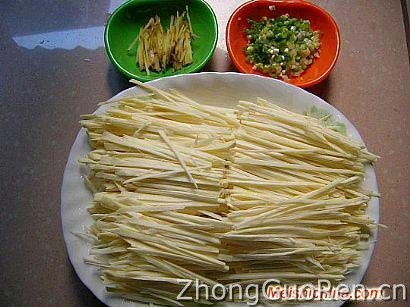 葱油茭白的详细做法·美食中国图片-meishichina.com