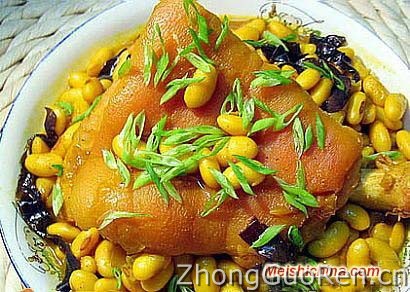 美食中国 - 咖喱黄豆炖猪蹄的做法 meishichina.com