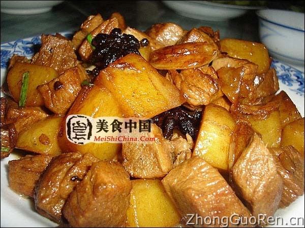 美食中国图片 - 家常菜—土豆焖牛肉