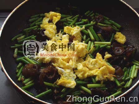美食中国图片 - 蒜苔木耳炒蛋-全程图解