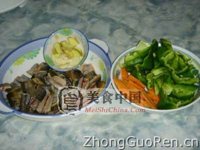 美食中国图片 - 青椒鳝段-图解