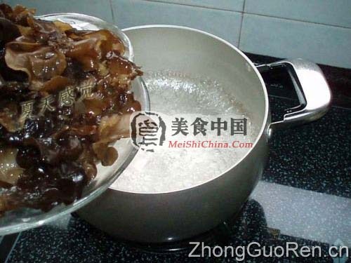 美食中国图片 - 凉拌核桃黑木耳