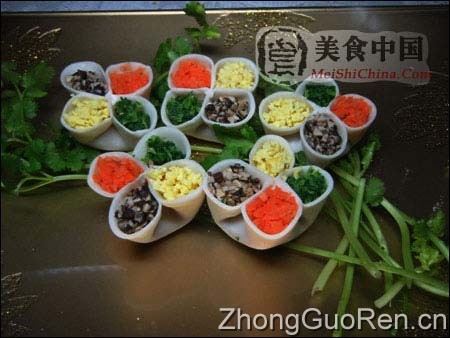 美食中国美食图片·美食厨房·魔法厨房·漂亮饺子的N种造型 - meishichina.com