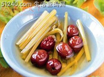 红枣芹菜汤