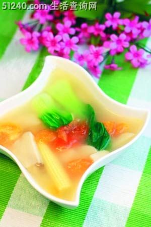 味噌豆腐蔬菜汤