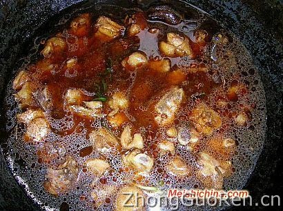 芋儿焖鸡图解做法·美食中国图片-meishichina.com