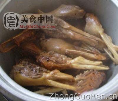 美食中国图片 - 自制卤水鸭下巴