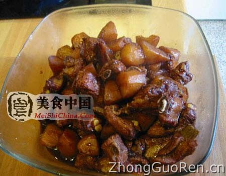 美食 中国 图片 - 香辣排骨焖土豆（图解）