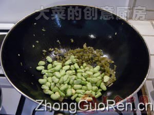 酸菜蚕豆粉丝汤的做法