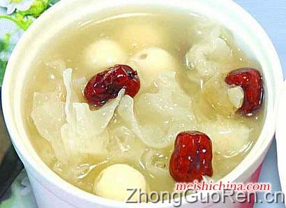 银耳莲子羹的做法·美食中国图片-meishichina.com