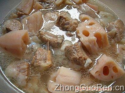 莲藕排骨汤的图解做法·美食中国图片-meishichina.com