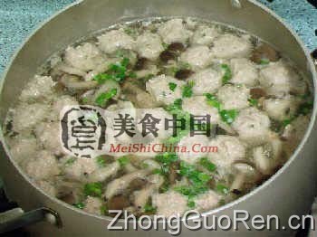 美食中国图片 - 本菇肉丸汤-图解
