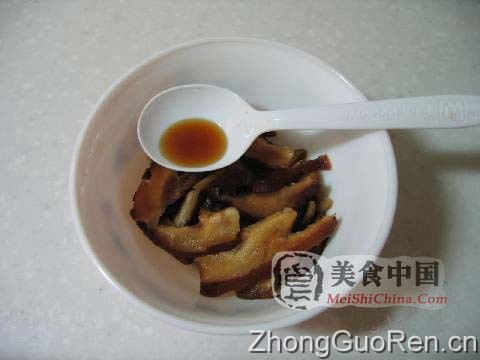 美食中国图片-北菇滑鸡煲仔饭(全程图)