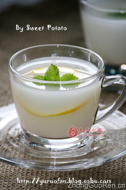 美白自制饮料-柠檬薏米水