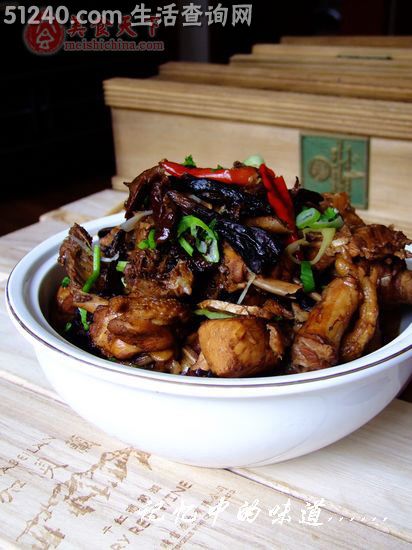 风靡全国的一道东北名菜-榛菇炖小鸡