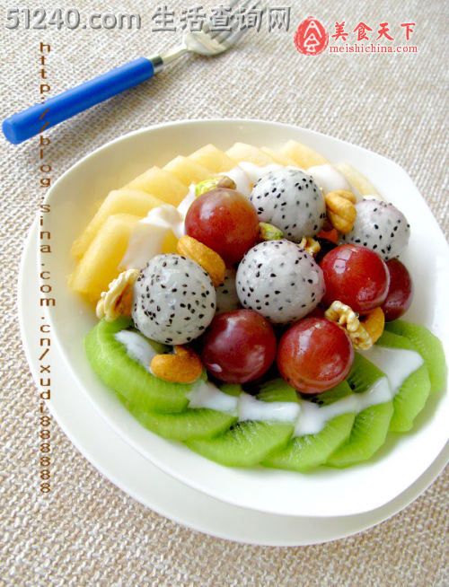 预防流感从吃做起--坚果水果酸奶沙拉
