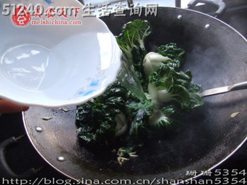 虾皮炖小白菜