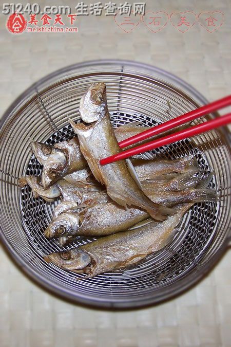 鲜香酥脆淡水鱼……煎白条鱼