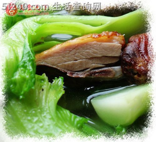 这个春天的解毒汤:水东芥菜煮烧鸭